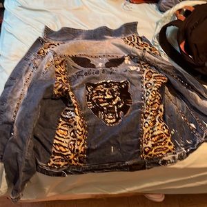 Meet your Posher, Cherita